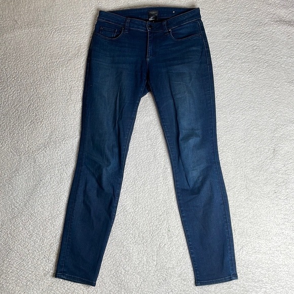 Ann Taylor Curvy Comfy Dark Wash Denim stretch Size 4 - Picture 1 of 8
